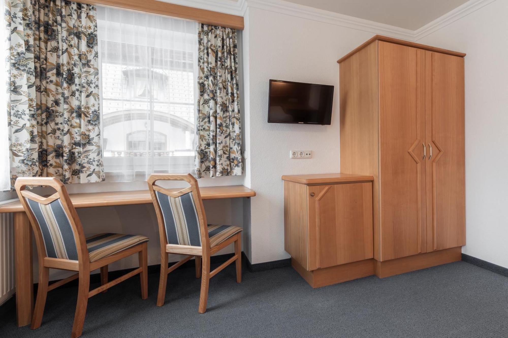 Schmid Rooms & Apartments Ischgl Buitenkant foto